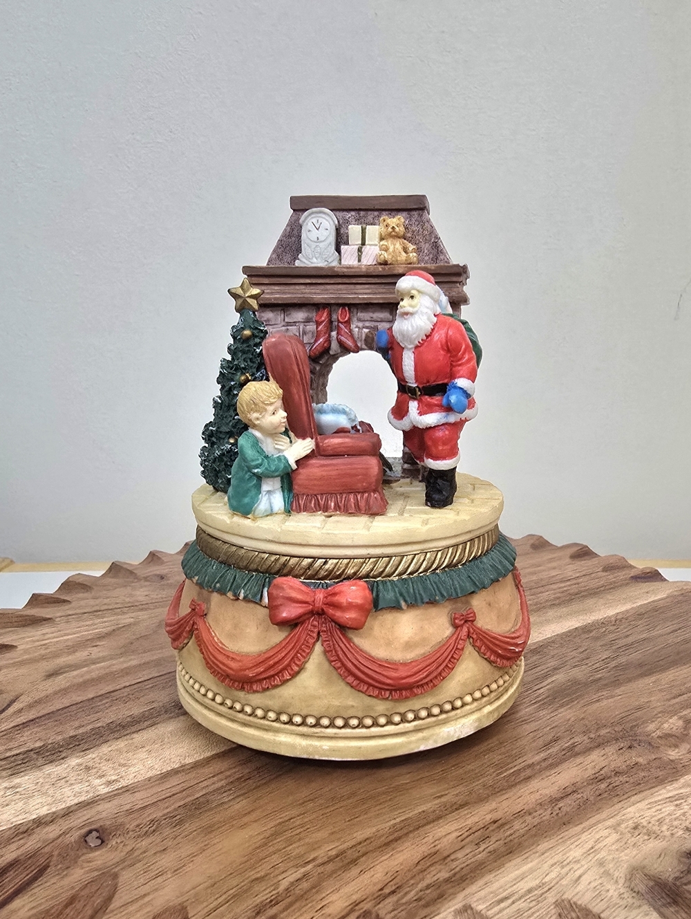 Santa's World Musical Santa With Kid Figure Resin Kurt Adler "WORKS" EUC "5 1/4"